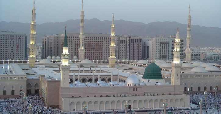 খুব শিগগিরই সবার জন্য খুলে দেয়া হবে মক্কা-মদিনা