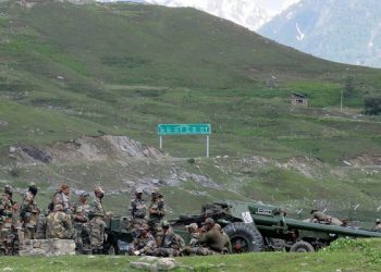 লাদাখে চীনের সাথে সংঘর্ষে ৭৬ ভারতীয় সেনা আহত