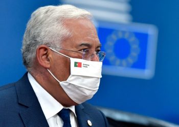 পর্তুগালে নাগরিকরা হোটেল ও রেস্টুরেন্টে বিলের প্রদেয় ভ্যাট আয়করে ফেরত পাবেন