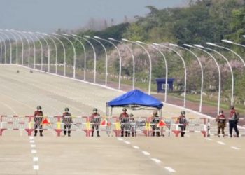 বরিস জনসনের নিন্দা, মিয়ানমার সেনাবাহিনীকে যুক্তরাষ্ট্রের হুঁশিয়ারি