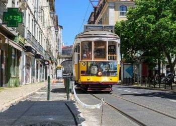 পর্তুগালে নতুন বছরে সর্বনিম্ন করোনা সংক্রমণ আজ, জনমনে স্বস্তির নিঃশ্বাস!