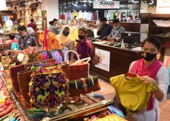 আজ থেকে রাত ৮টার পর মার্কেট বন্ধ