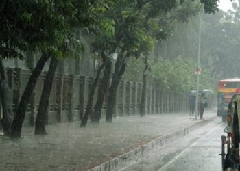 সোমবারের আগে থামছে না বৃষ্টি