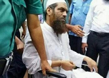 হুইল চেয়ারে আদালতে মামুনুল হক