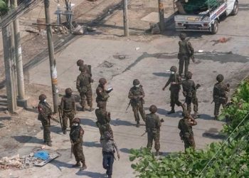 মিয়ানমারে স্কুলে গুলিবর্ষণ সেনাবাহিনীর, নিহত ৬