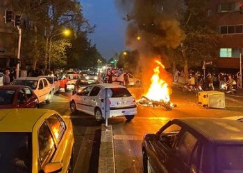 ফের বিক্ষোভে উত্তাল ইরান, নিহত ৫