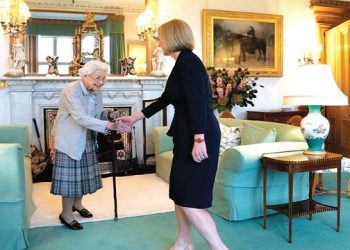 প্রথম বক্তৃতায় যা প্রতিশ্রুতি দিলেন লিজ ট্রাস