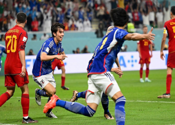 স্টেডিয়ামে আর্জেন্টিনার খেলা দেখলেন আমির