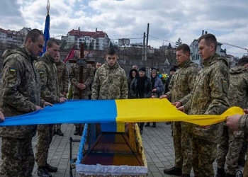 স্টেডিয়ামে আর্জেন্টিনার খেলা দেখলেন আমির