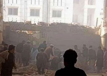 পাকিস্তানে মসজিদে বোমা বিস্ফোরণে নিহত ২৮