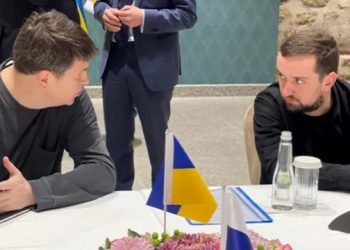 জেলেনস্কির প্রধান সহযোগীর পদত্যাগ