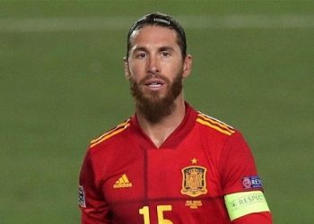 কোচের ফোনের পর রামোসের অবসরের ঘোষণা