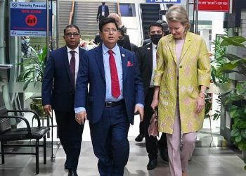 বাংলাদেশের পোশাক শিল্পের কর্মপরিবেশ নিয়ে সন্তুষ্ট বেলজিয়ামের রানি