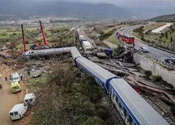 ট্রেন দুর্ঘটনার দায় নিয়ে পদত্যাগ করলেন গ্রিসের পরিবহনমন্ত্রী