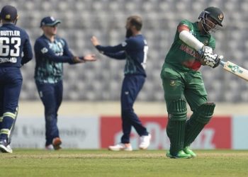 ৩ উইকেটের হারে বাংলাদেশের সিরিজ শুরু