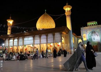 ইরানে শিয়া মাজারে হামলা : দুজনকে মৃত্যুদণ্ড দিয়েছেন আদালত