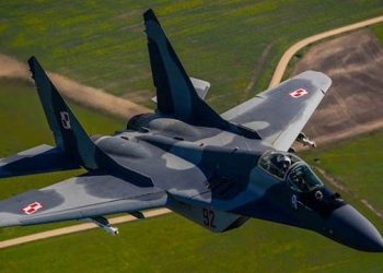 ইউক্রেনকে প্রথম যুদ্ধবিমান দিচ্ছে পোল্যান্ড