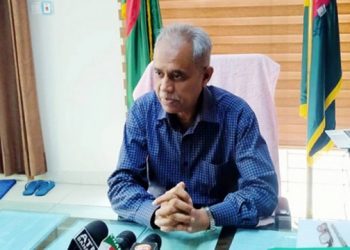 সুষ্ঠু নির্বাচন দিতে না পারলে সরে যাবো: ইসি আলমগীর