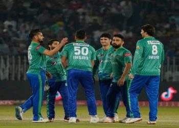 পিএসএলে রান-বন্যা, এক ম্যাচেই ৫১৫ রান