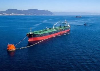 যুদ্ধের মধ্যে ভারতে তেল রপ্তানি ২২ গুণ বাড়িয়েছে রাশিয়া