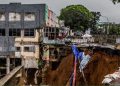 ইন্দোনেশিয়ায় ভূমিধসে নিহত ১৫