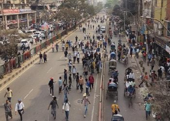 সায়েন্স ল্যাব এলাকায় তিন কলেজের শিক্ষার্থীদের সংঘর্ষ