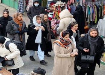 বোরকা ছাড়া বের হলে জনসম্মুখে ‘ক্ষমাহীন বিচার’