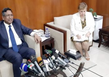 কানাডার সঙ্গে আকাশপথে সংযোগ বাড়াতে চায় বাংলাদেশ