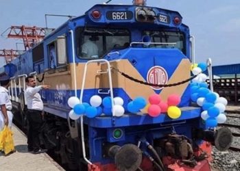 পদ্মা সেতু দিয়ে ছুটল ‘স্বপ্নের ট্রেন’