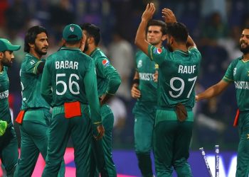 ওয়ানডের এক নম্বর দল এখন পাকিস্তান