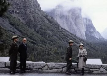 যুক্তরাষ্ট্রে রানি এলিজাবেথকে হত্যার পরিকল্পনা করা হয়েছিল: এফবিআই