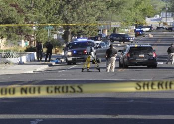 নিউ মেক্সিকোতে কিশোরের এলোপাতাড়ি গুলি, নিহত ৩