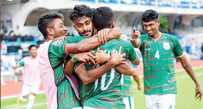 আজ জিতলেই সেমিতে বাংলাদেশ