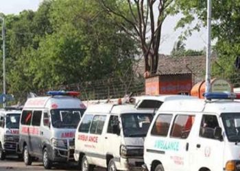 আজ রাত ১২টা থেকে অনির্দিষ্টকালের অ্যাম্বুলেন্স ধর্মঘট