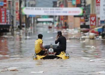 দক্ষিণ কোরিয়ায় ভূমিধস ও বন্যায় নিহত ৭