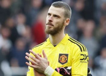 এক যুগের সম্পর্ক ছিন্ন করে ম্যানইউকে বিদায় জানালেন দে হেয়া